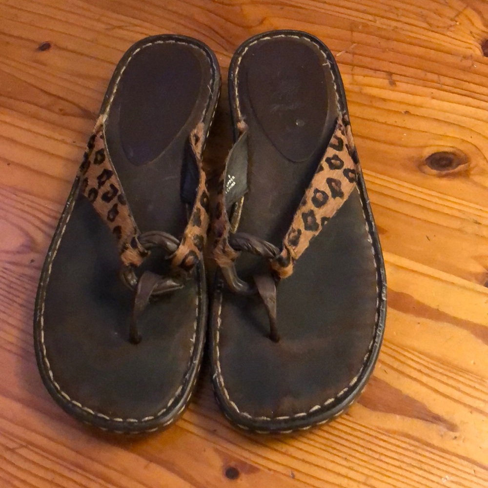 Yellow box Leopard Sandals
